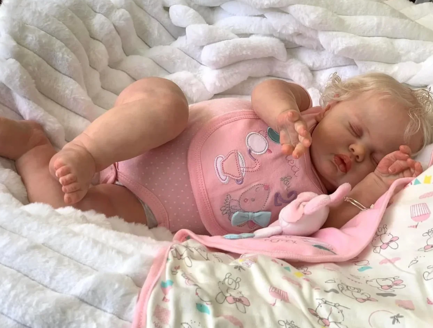 Amelie – 60 cm Schlafende Reborn Babypuppe Mädche