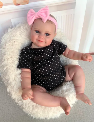 Maddie – 19-Zoll lächelnde Reborn-Babypuppe mit sichtbaren Adern