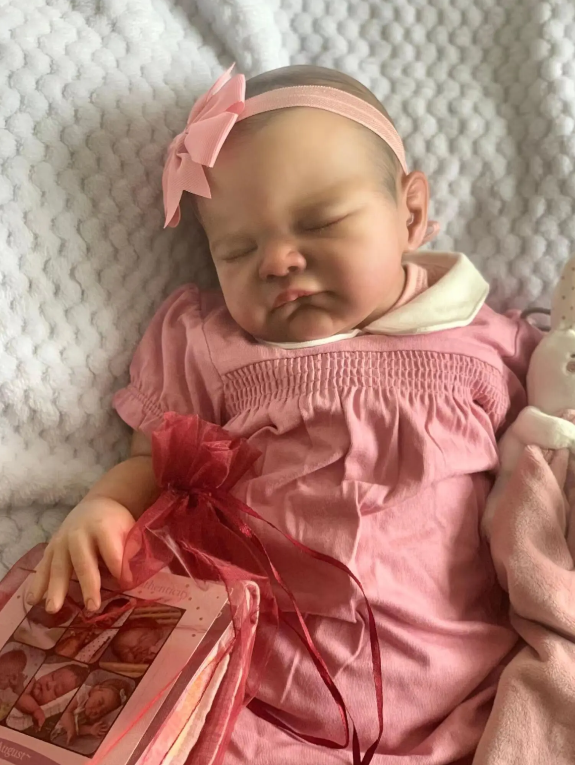 Matilda – 50 cm Neugeborenes Reborn Babymädchen mit 3D-Hautbemalung & handgezeichnetem Haar