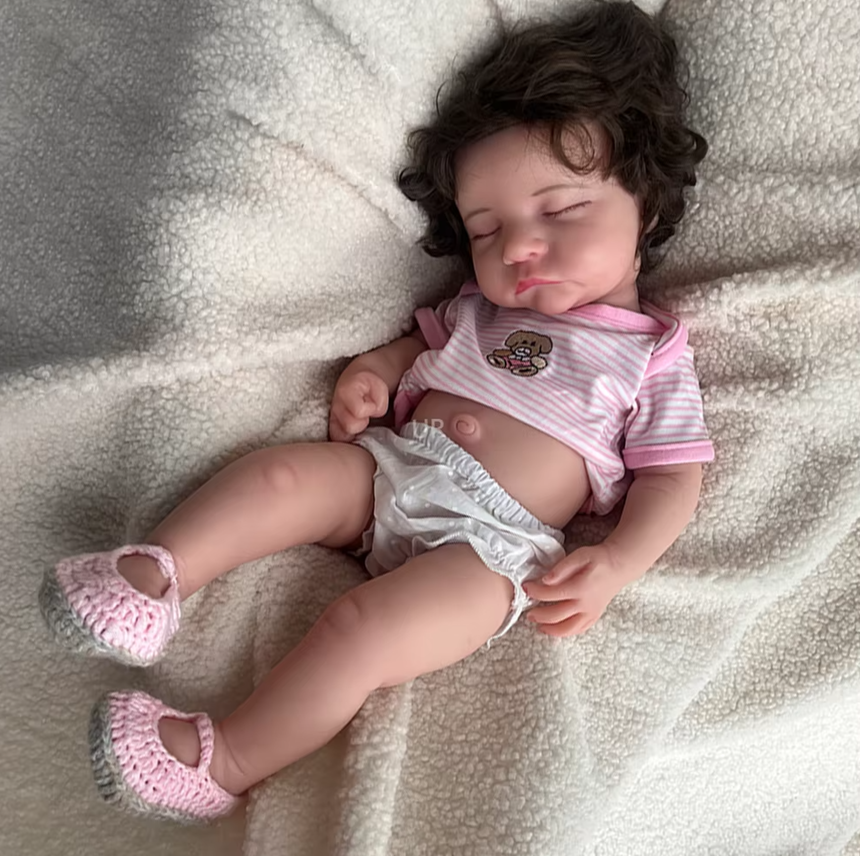 "Mila" – Die 50cm Premium Hyper-Realistische Vollkörper Weichsilikon Reborn-Baby-Mädchenpuppe mit Haaren und sichtbaren Adern